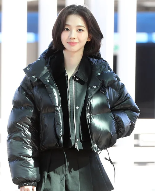 숏패딩 입은 카리나