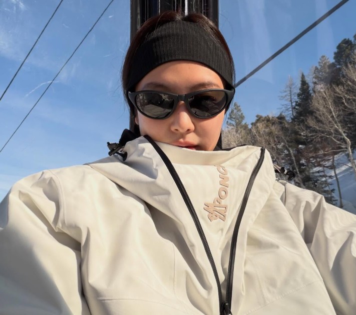 제니 몽클레르 스키복 정보